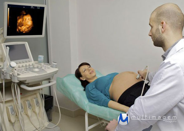 A ecografia com Doppler fetal observa se há alguma alteração no fluxo sanguíneo para o feto